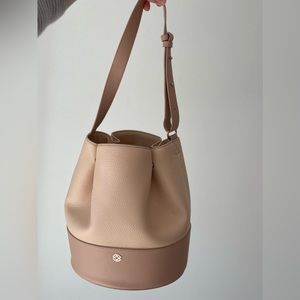 Dagne Dover Leather Bucket Bag